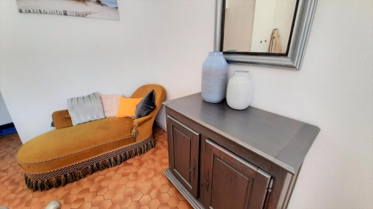 Charmante Maison De Ville Avec Jardin - 2 Chambres - 5 Pers 圣让-德蒙 外观 照片