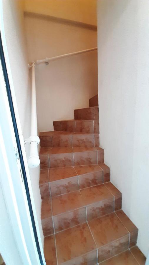 Charmante Maison De Ville Avec Jardin - 2 Chambres - 5 Pers 圣让-德蒙 外观 照片