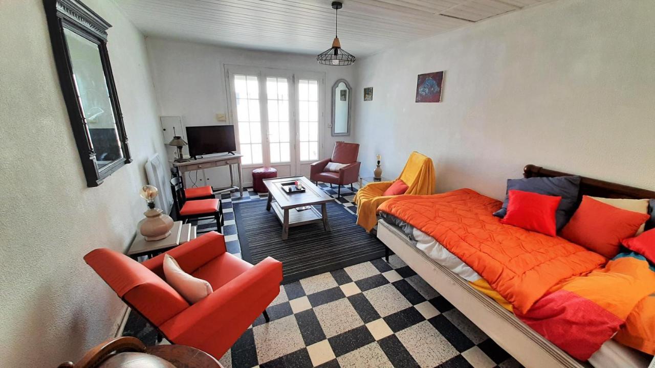 Charmante Maison De Ville Avec Jardin - 2 Chambres - 5 Pers 圣让-德蒙 外观 照片