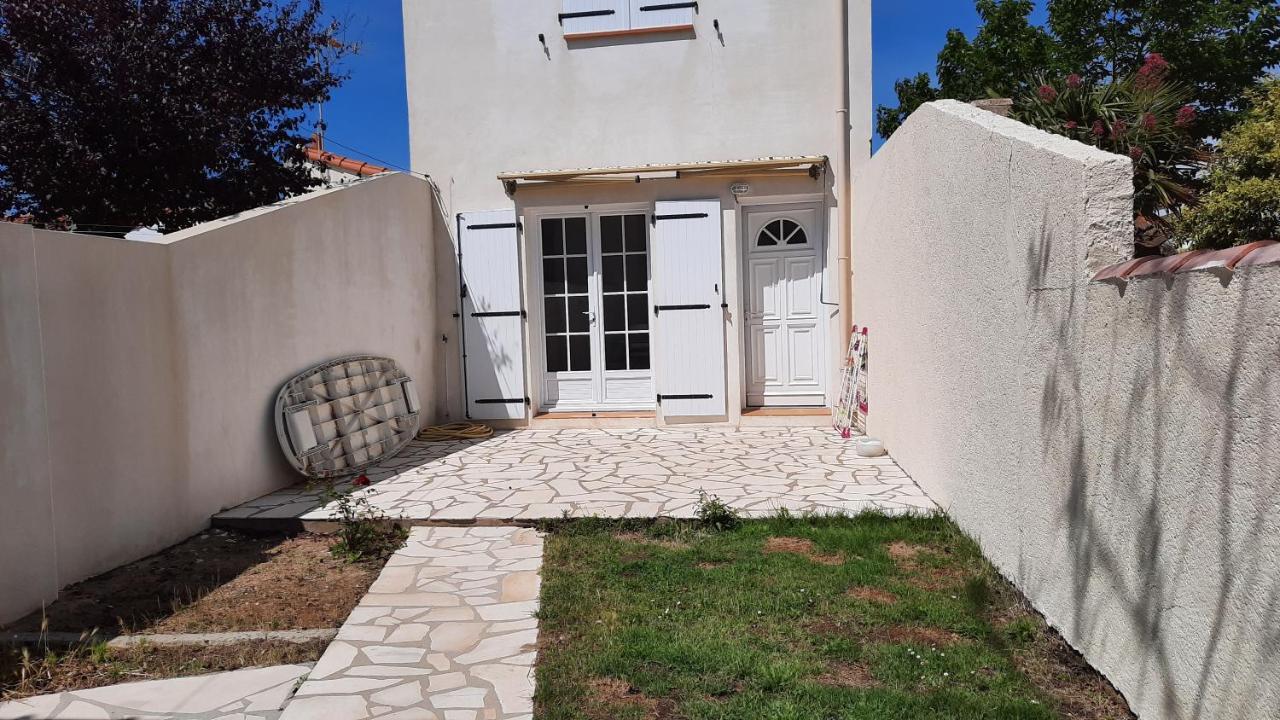 Charmante Maison De Ville Avec Jardin - 2 Chambres - 5 Pers 圣让-德蒙 外观 照片